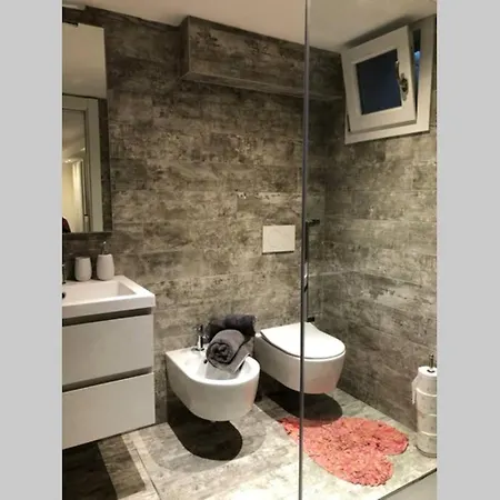 Apartment Appartamento Seminterrato - Relax Tra Gli Ulivi *